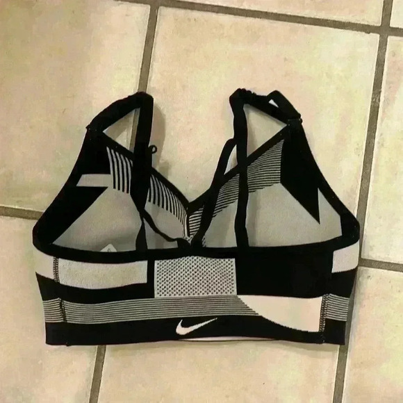 Nike Flyinit Indy Tech Pack Sports Bra sz small - Picture 5 of 6
